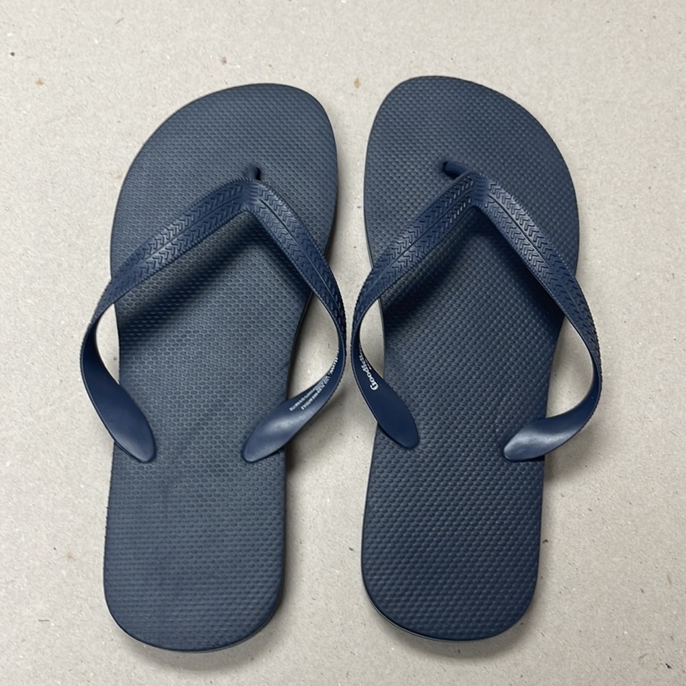 NWOT Good Fellow Sandals, Size L 11 to 12